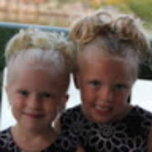 Meet your Posher, Ella